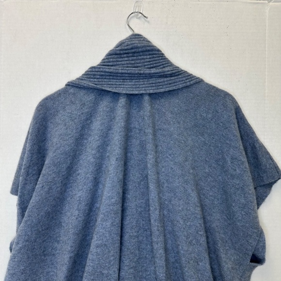 Soft By Naadam Cashmere Blue Short Sleeve Open Cardigan Poncho size M/L - Picture 6 of 10